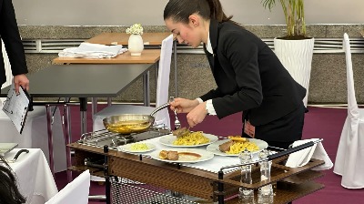 zagrab verseny restaurant service