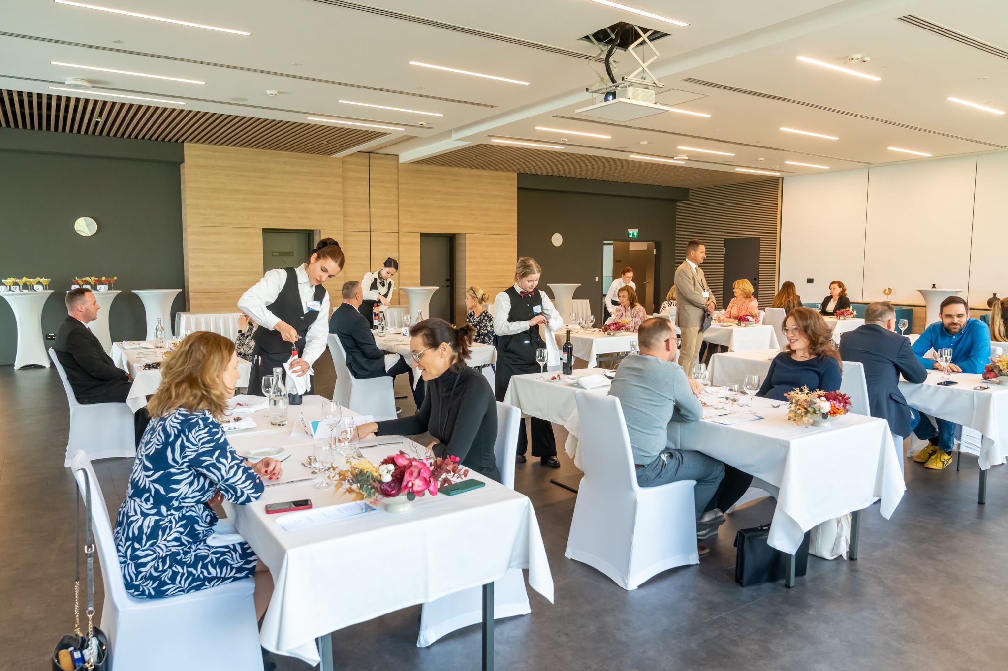 Kiderült, ki képviseli Magyarországot a 2027-es EuroSkills versenyen pincér szakmában